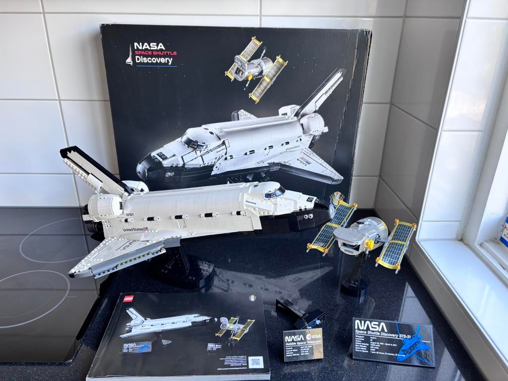 LEGO Icons 10283 NASA Space Shuttle Discovery, met doos, Ophalen of Verzenden, Zo goed als nieuw