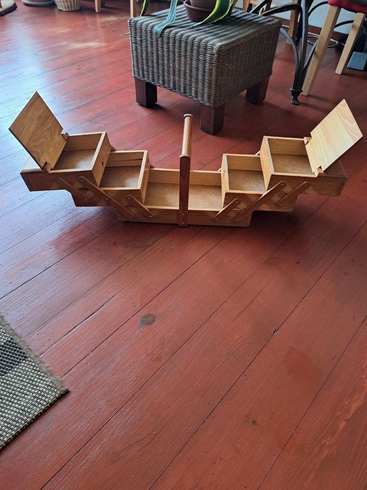 Vintage houten naaidoos met harmonica-uitklapsysteem, Ophalen of Verzenden, Gebruikt