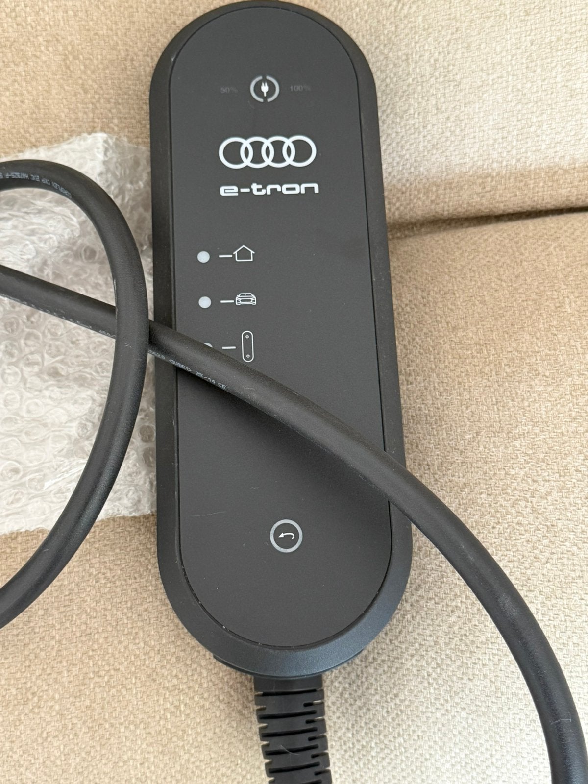 Audi e-tron / universele thuislader type 2 naar shuko, Ophalen of Verzenden, Zo goed als nieuw, Laadkabel