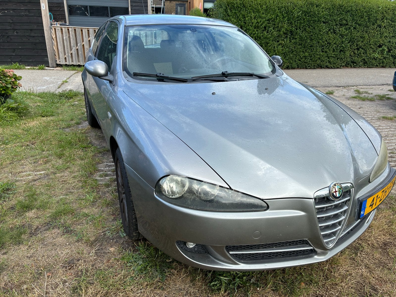 Alfa Romeo 147 1.6 T.Spark 3-deurs – 135.965 km - Carplay, Auto's, Alfa Romeo, Voorwielaandrijving, 4 cilinders, 1165 kg, 400 kg