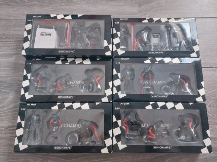 Minardi pitstop diorama 1:18 compleet, Ophalen of Verzenden, Zo goed als nieuw, Auto, MiniChamps