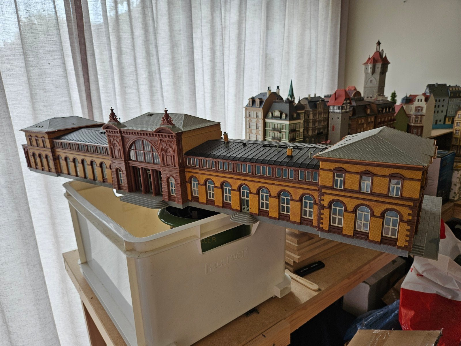 Kibri Station Bonn HO - Gedetailleerd Modelspoor Gebouw, Ophalen, Gebruikt, Brug, Tunnel of Gebouw, Overige merken