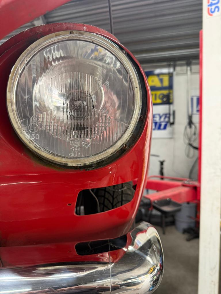 GEZOCHT LINKER KOPLAMP RING EN LINKER KNIPPERLICHT DAF, Ophalen of Verzenden, Oldtimer onderdelen
