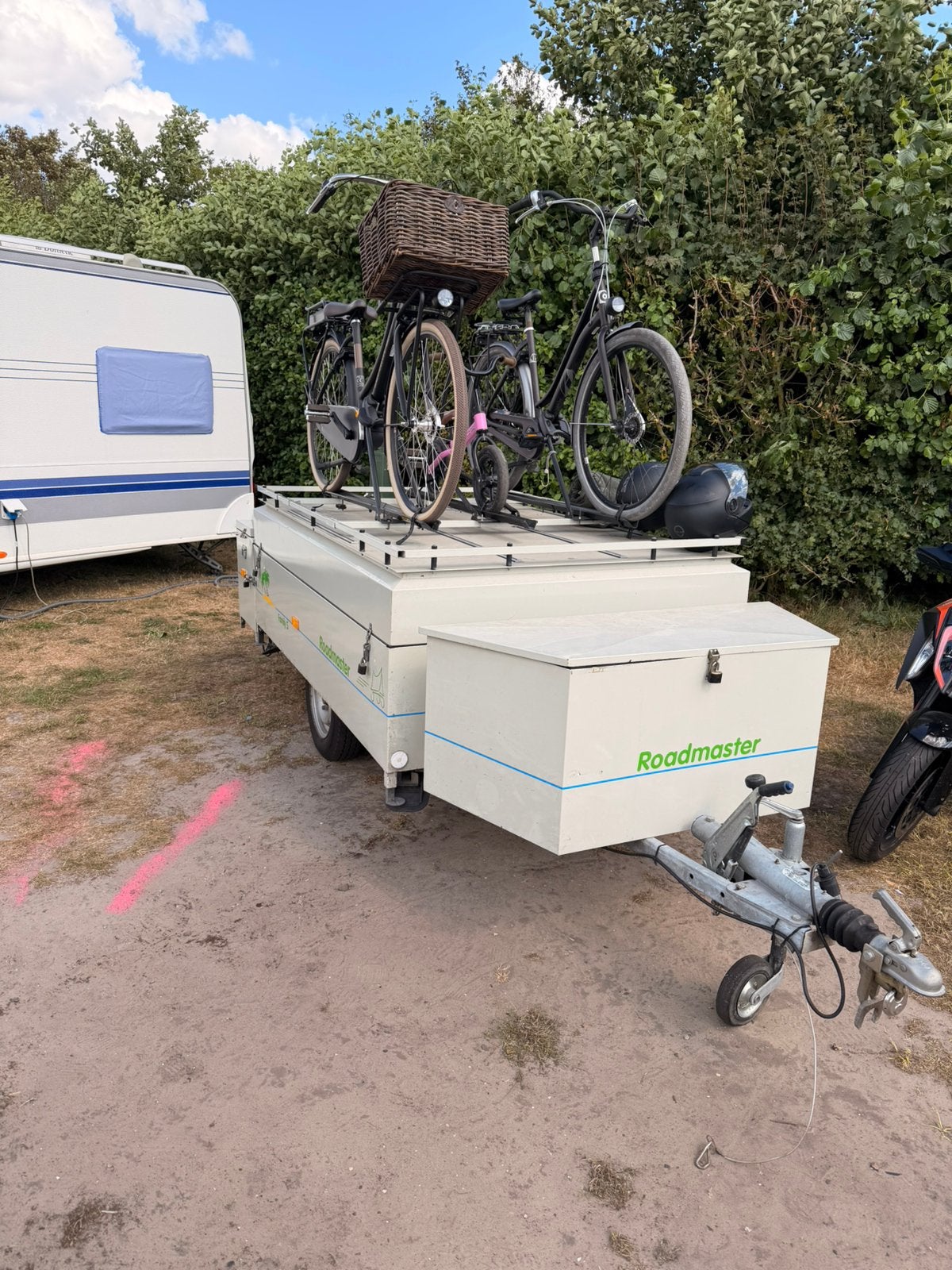 Ruime Roadmaster vouwwagen met keuken en 6 slaapplaatsen, Blauw, Aanwezig, Tot en met 4, Ophalen