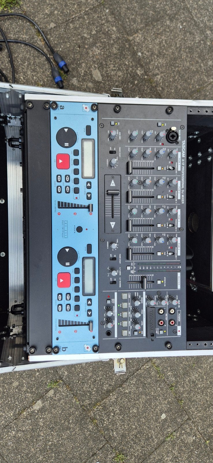 Complete DJ Set: Tascam X-17 Mixer, CD-spelers, Versterker, Ophalen of Verzenden, Gebruikt, 5 tot 10 kanalen, Microfooningang