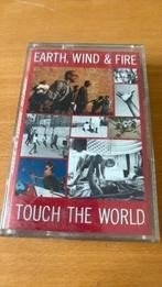Earth Wind and Fire muziek cassette Touch the world TOPPER, Gebruikt, Ducoso, 1 bandje, Ophalen of Verzenden