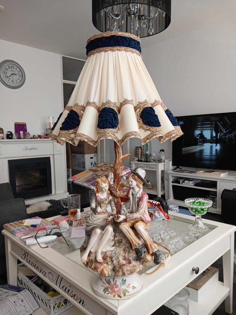 Capodimonto porseleinen lamp met certificaat en gratis kap, Ophalen