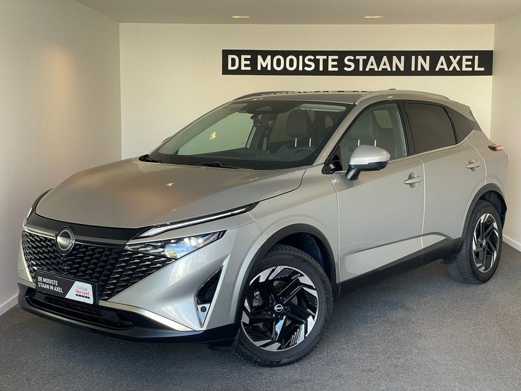 Nissan QASHQAI 1.3 MHEV Xtronic N-Connecta (bj 2025), Automatische klimaatregeling, Zwart, 4 cilinders, Leder en Stof