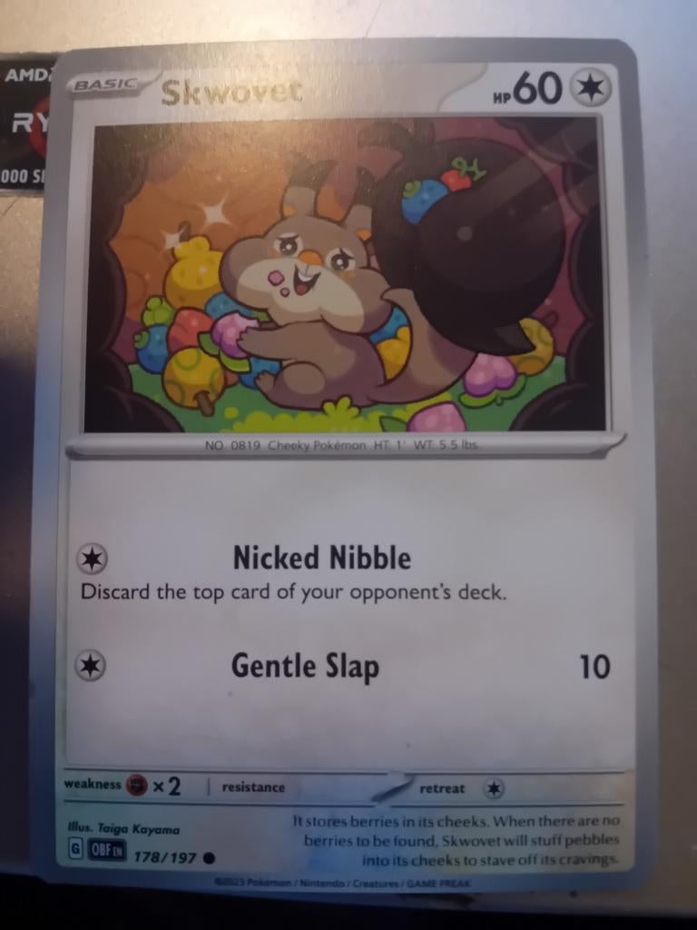 Skwovet Pokémon Kaart - Basic HP 60 - OBFIN 178/197, Ophalen of Verzenden, Gebruikt, Losse kaart, Foil