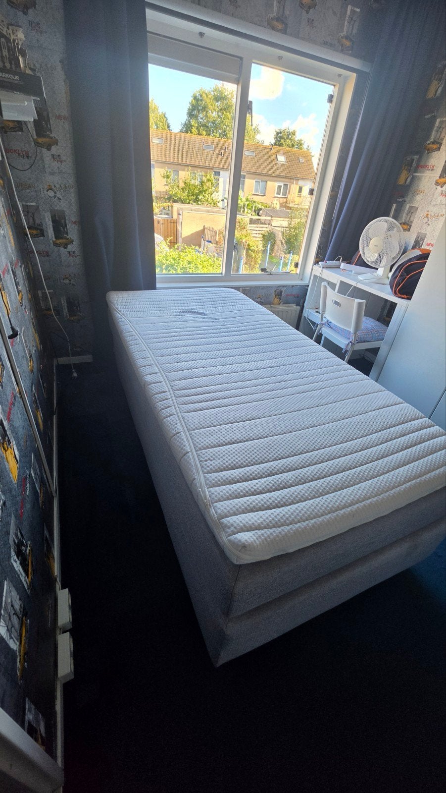 Eenpersoons boxspring (90cmx200cm) met topmatras - ZGAN, Ophalen, 90 cm, Eenpersoons, Zo goed als nieuw