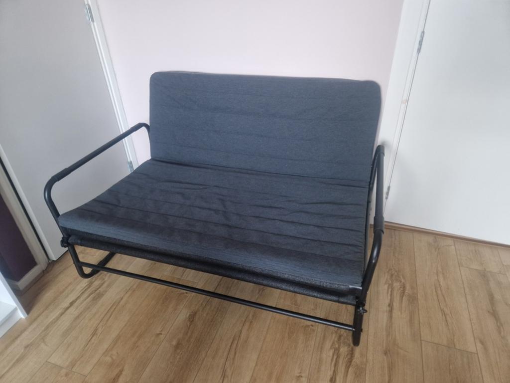 IKEA LYCKSELE LÖVÅS slaapbank/bedbank - Zo goed als nieuw, Huis en Inrichting, Slaapkamer | Slaapbanken, Ophalen, Zo goed als nieuw