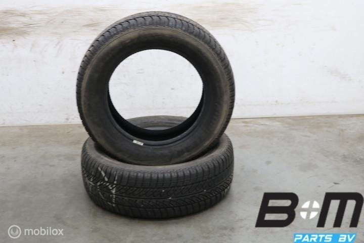 2 x 2156016 99V Goodyear UltraGrip 8 met 6.5mm 215 60 16, 16 inch, Winterbanden, Band(en), Personenwagen