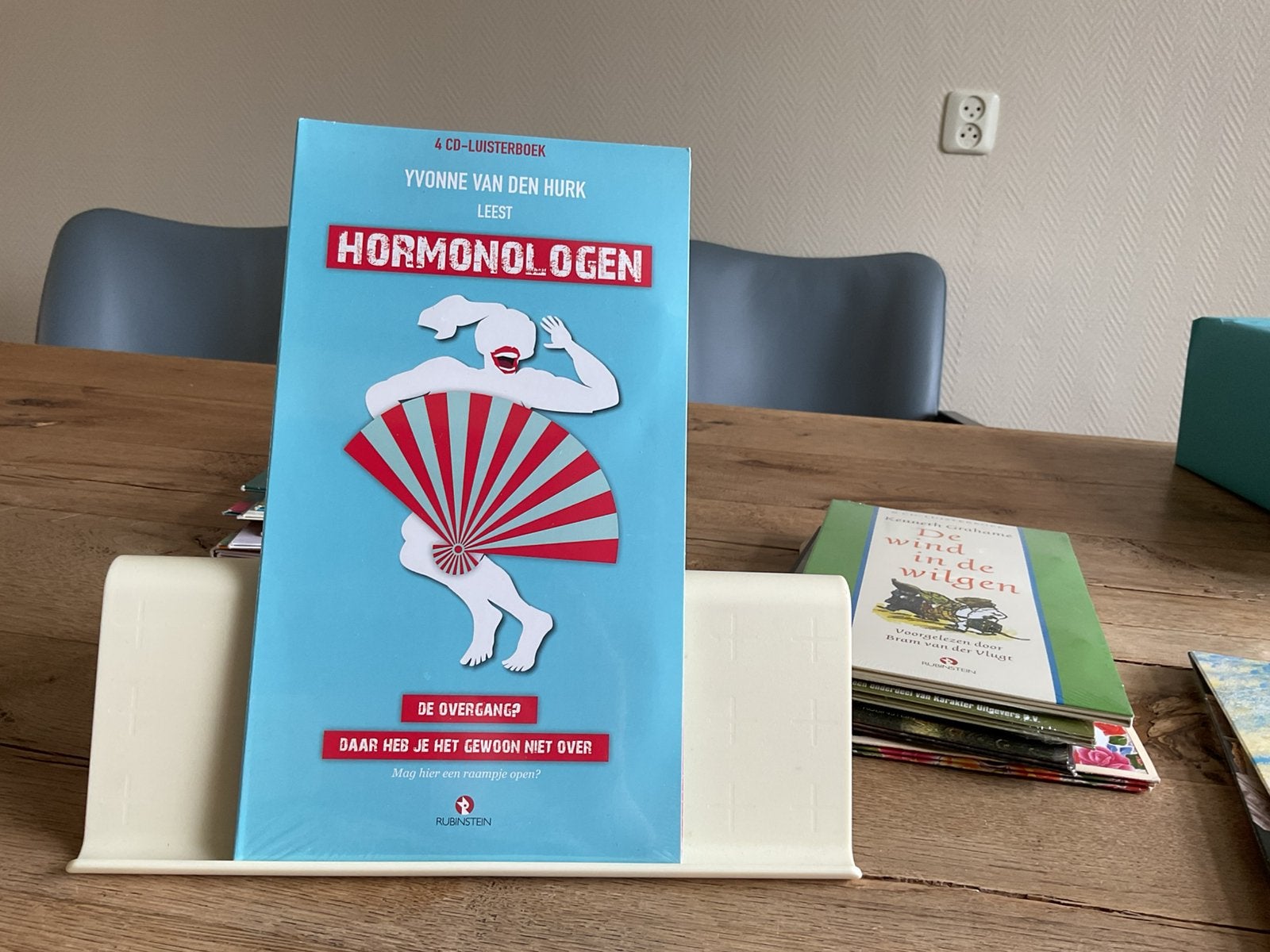 Yvonne van den Hurk - Hormonologen, Boeken, Ophalen of Verzenden, Yvonne van den Hurk
