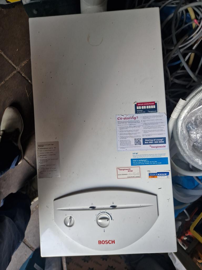 Bosch Geiser - Goed werkend, direct beschikbaar, Gebruikt, Aardgas, Onbekend, Geiser