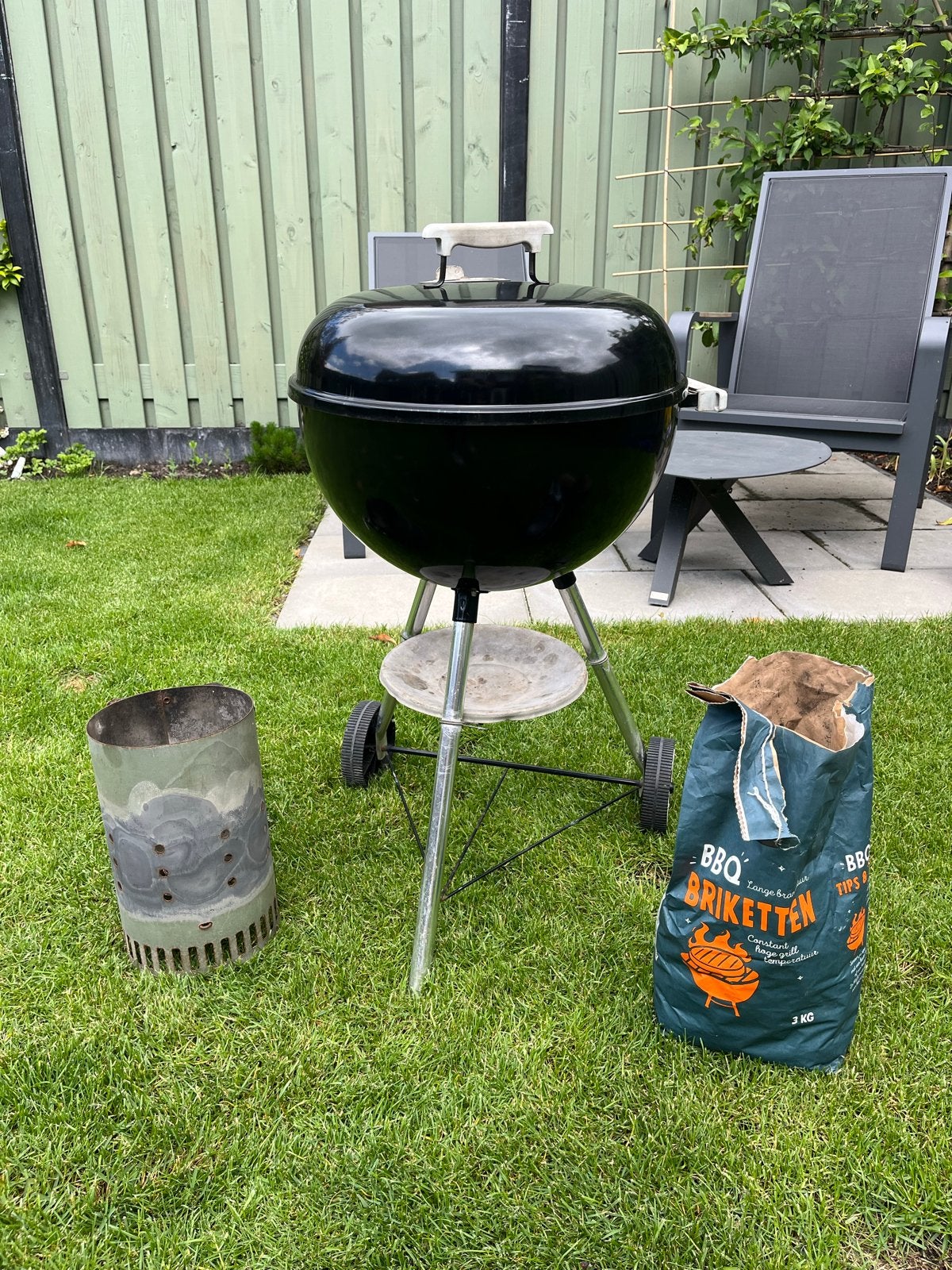 Weber BBQ original kettle 47 cm met brikettenstarter, Ophalen, Gebruikt, Met accessoires