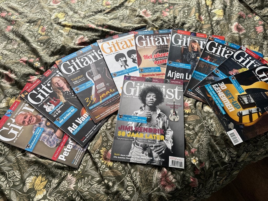 Gitarist magazine / tijdschrift Gitaarboek / verwenbox., Ophalen of Verzenden, Gelezen, Genre of Stijl, GITARIST