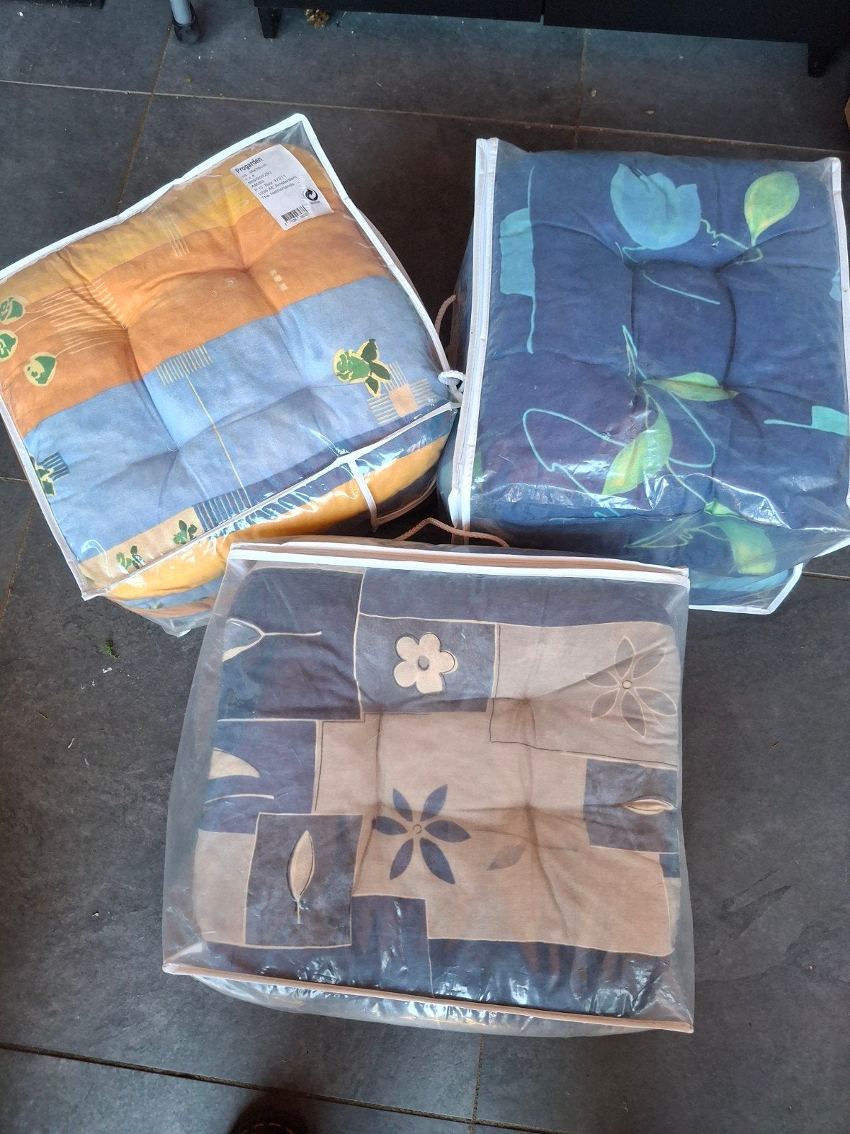 3x een setje van 4 tuinstoel kussens in bewaarzak, Ophalen of Verzenden