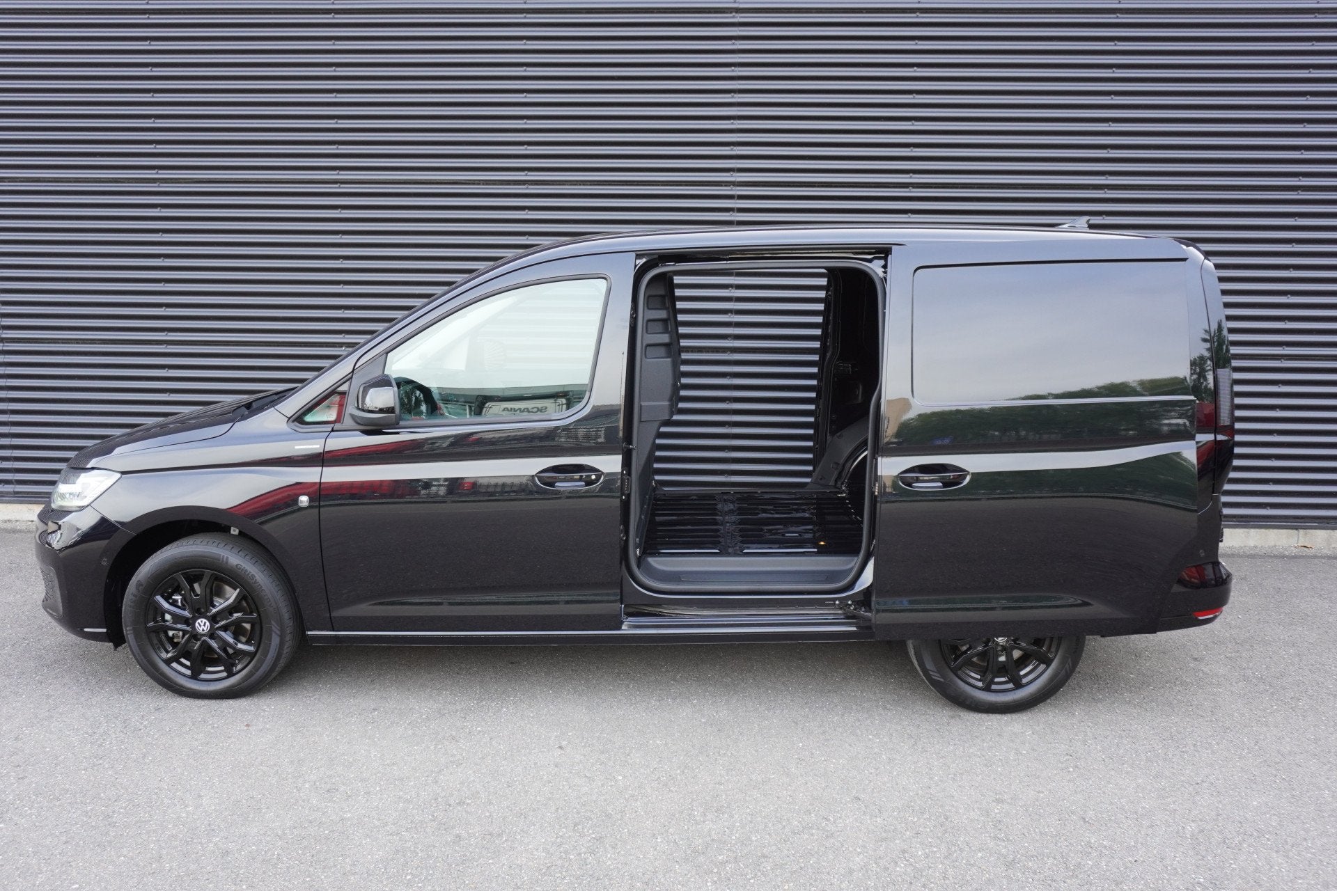 Volkswagen Caddy Cargo Maxi L2 122pk Automaat Style 2x Schui, Auto's, Gebruikt, Euro 6, 4 cilinders, Volkswagen