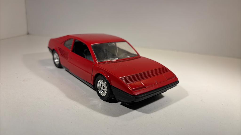 Ferrari mondial 8 polistil 1.24