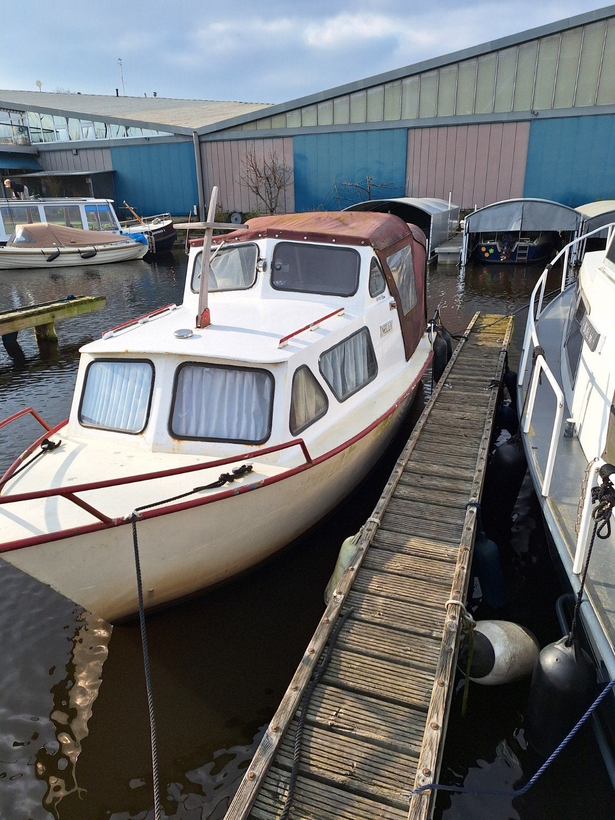 Compacte Kajuitboot met Buitenboordmotor, Ophalen, Gebruikt, Kajuitboot, Buitenboordmotor