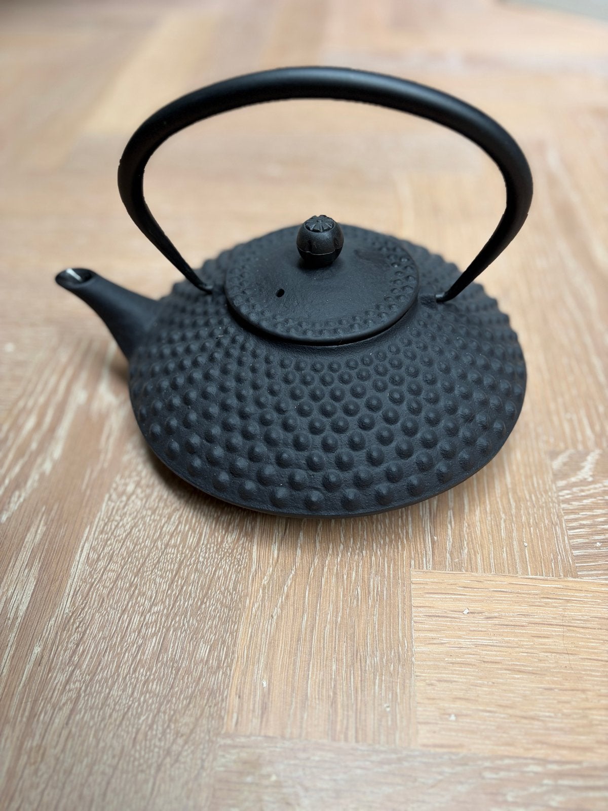 Theepot gietijzer zwart, Huis en Inrichting, Keuken | Keukenbenodigdheden, Theepot/fluitketel, Ophalen of Verzenden, Zo goed als nieuw