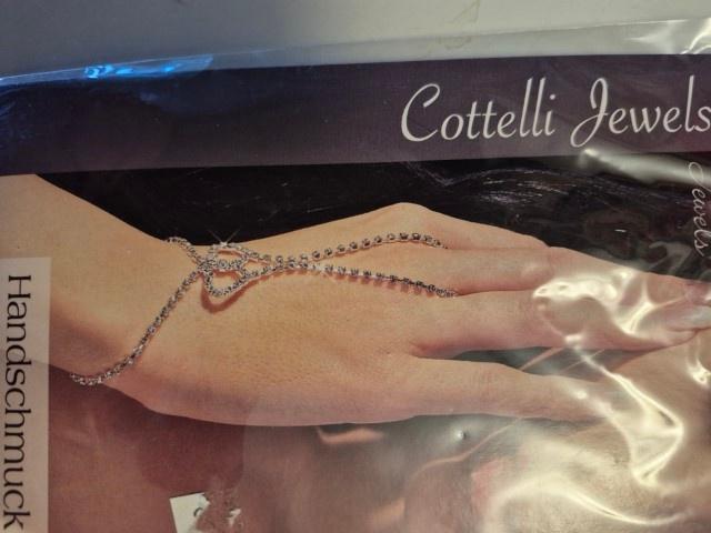 Handsieraad met stras steentjes, Overige materialen, Nieuw, Ophalen of Verzenden, Zilver