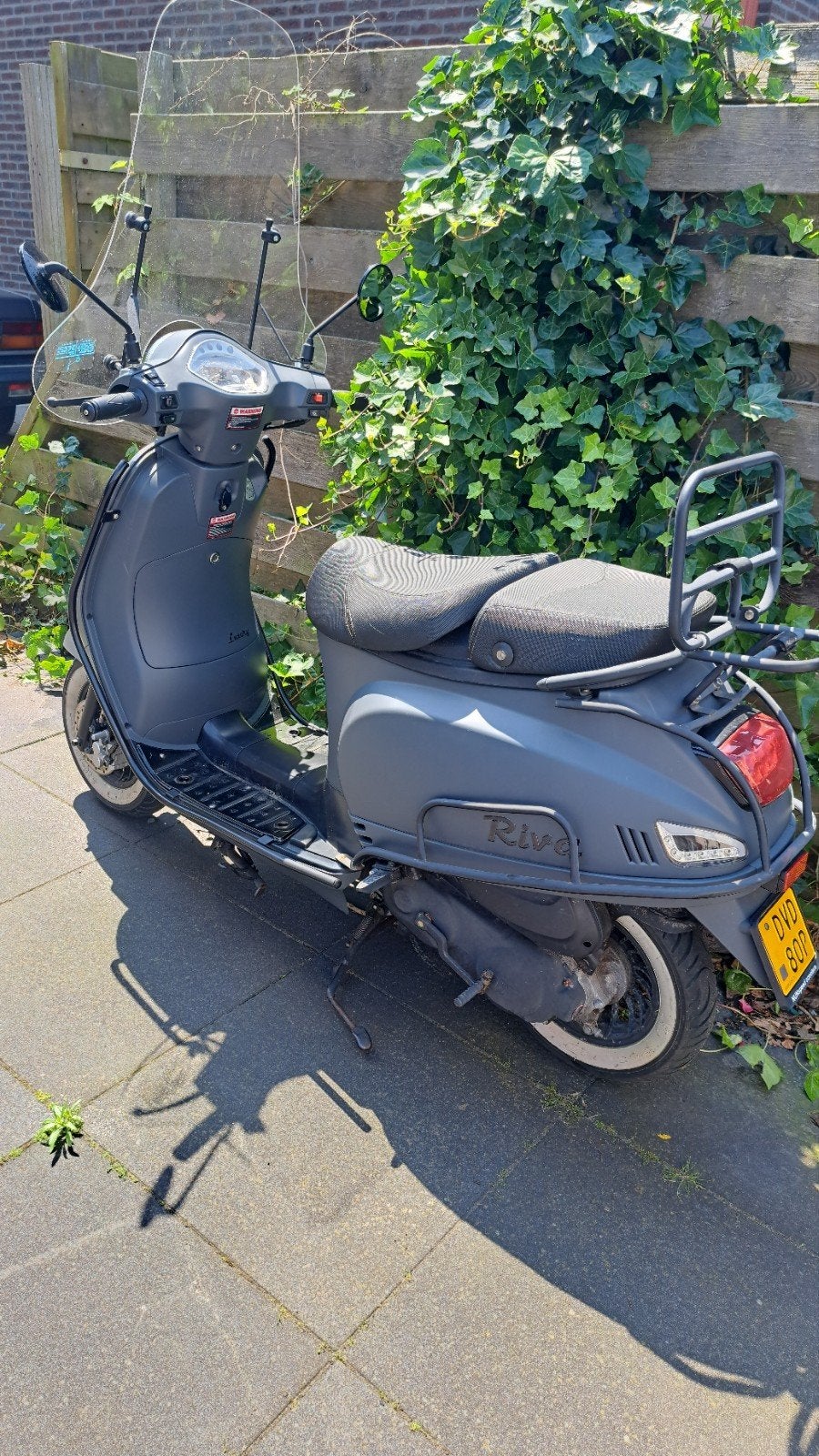 Grijze Riva Luxury Scooter - Goed Onderhouden, Ophalen, Gebruikt, Benzine, Overige merken