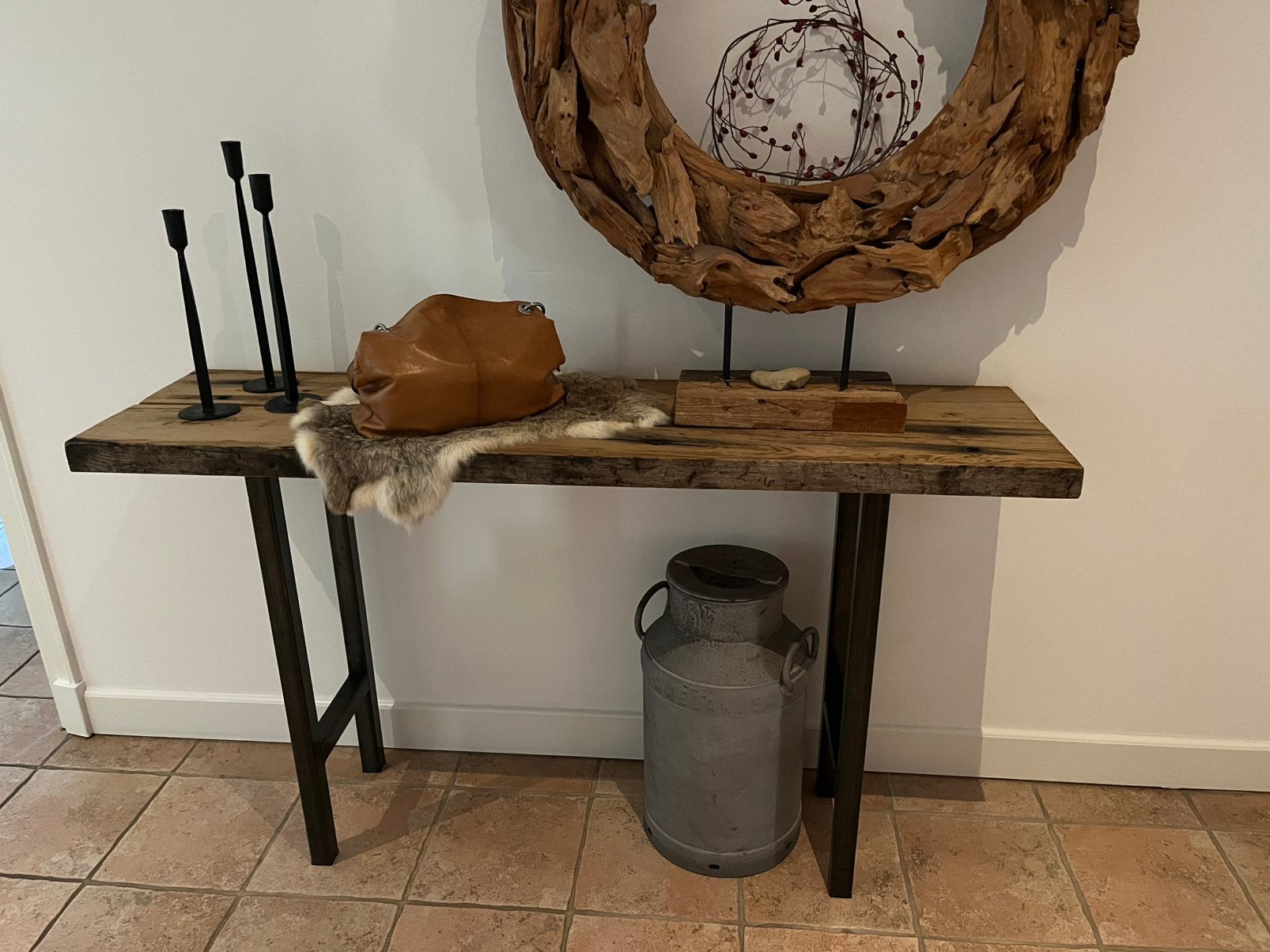 Sidetable houten meerpaal & metaal, Ophalen, 100 tot 150 cm, Robuust, modern, karakteristiek, uniek, Zo goed als nieuw