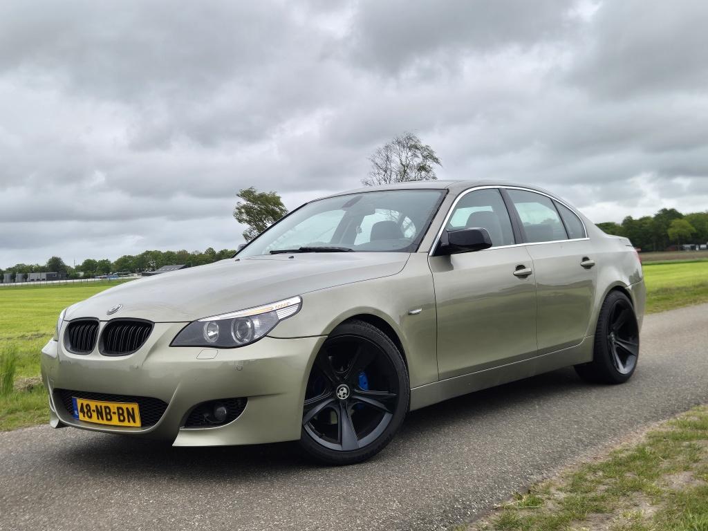 BMW 5 Serie 530i Executive (bj 2003, automaat), Automaat, Gebruikt, Bedrijf, Sedan