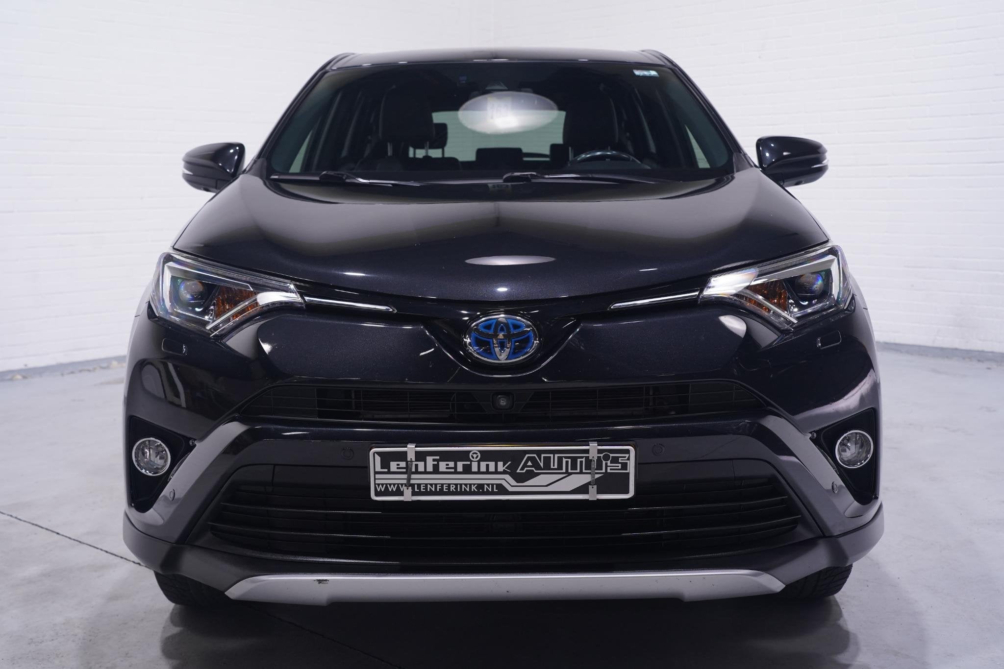 Toyota RAV4 2.5 Hybrid AWD Dynamic navigatie lederen-bekledi, Auto's, Toyota, Automaat, Dealer onderhouden, Gebruikt, Euro 6