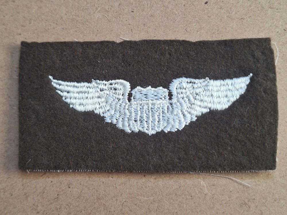 WWII US AAF Pilot Wing on felt!, Verzamelen, Verzenden, Amerika, Embleem of Badge
