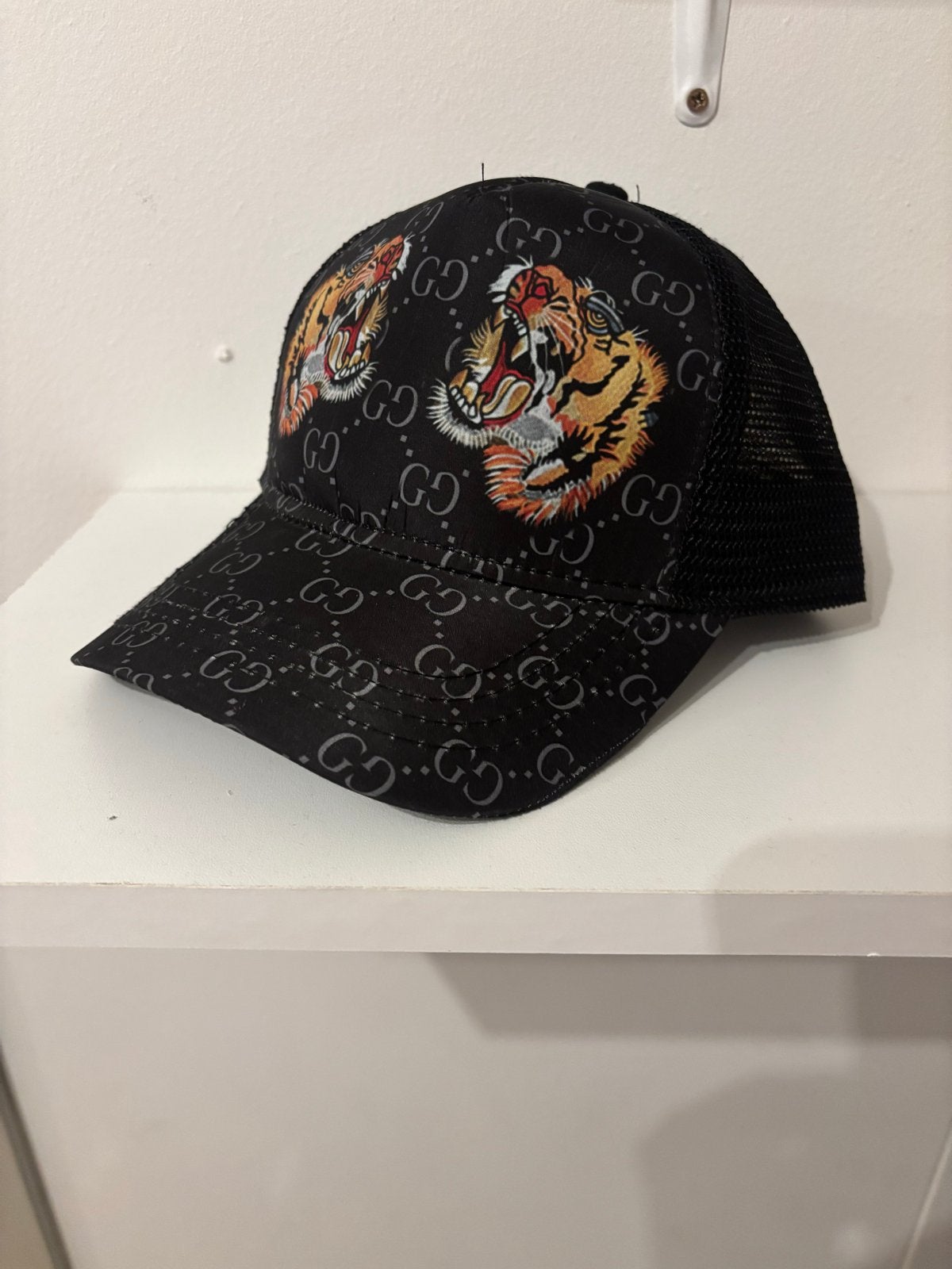Gucci pet met tijgerprint en GG-logo €12,50, Ophalen of Verzenden, Zo goed als nieuw, One size fits all, Pet