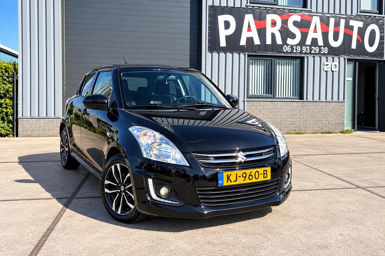 Suzuki Swift 1.2 Style EASSS Cruise/Airco/PDC/, Auto's, Gebruikt, 4 cilinders, 400 kg, Leder en Stof
