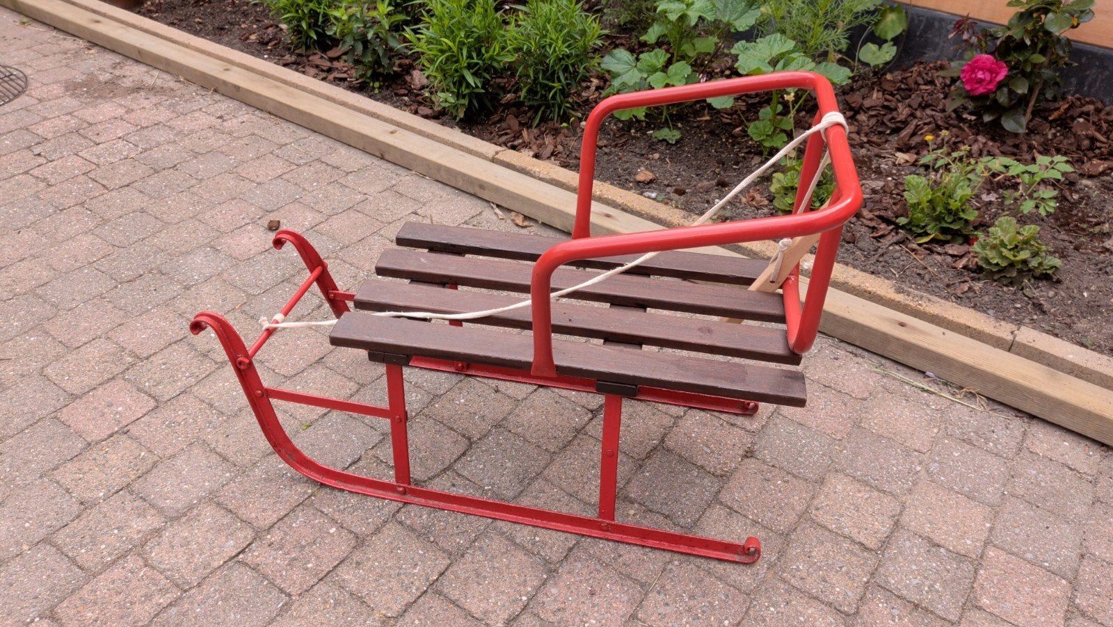 Vintage Rodel Slee met Rugleuning - Rood Hout, Ophalen, Rugleuning, Gebruikt, Hout