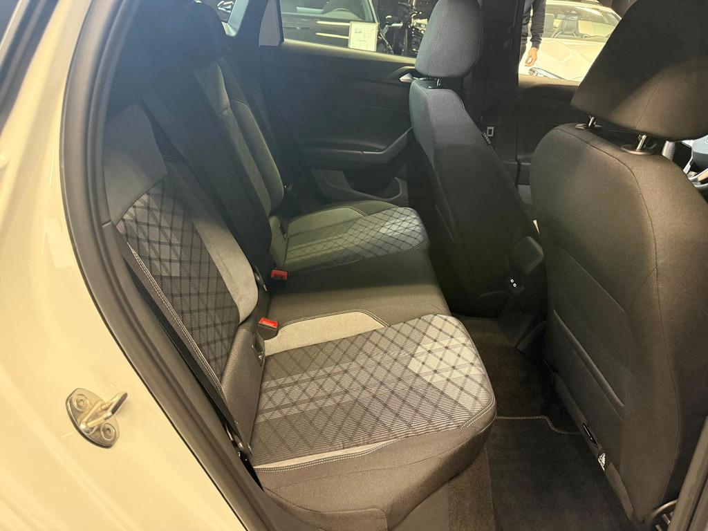 Volkswagen Polo 1.0 TSI R-Line FRONTASSIST|LANEASSIST|IQ.LIG, 12 maanden, Stof, Gebruikt, Wit