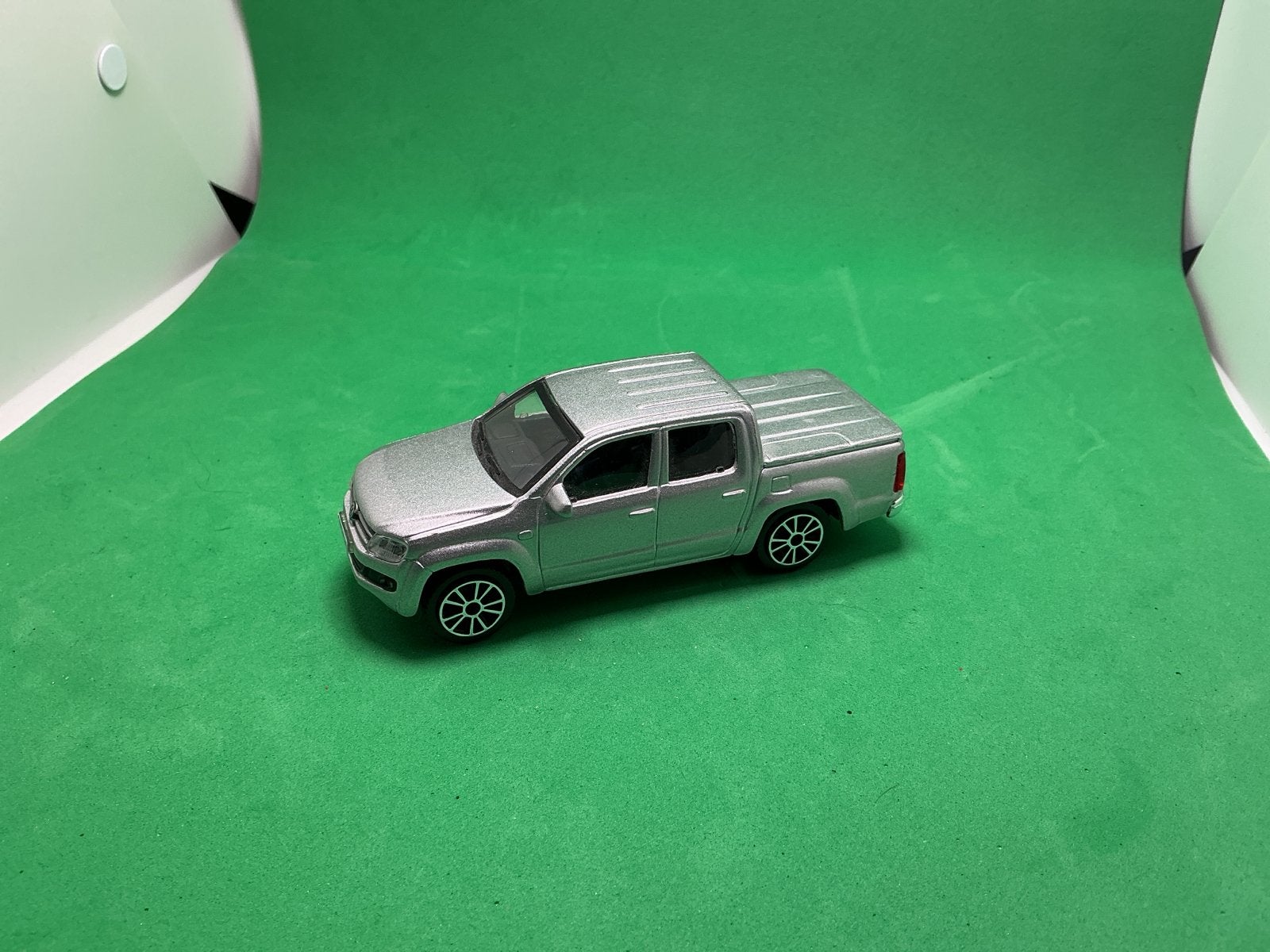 Burago Volkswagen Amarok 1/43 modelauto, Hobby en Vrije tijd, Modelauto's | 1:43, Ophalen of Verzenden, Zo goed als nieuw, Auto