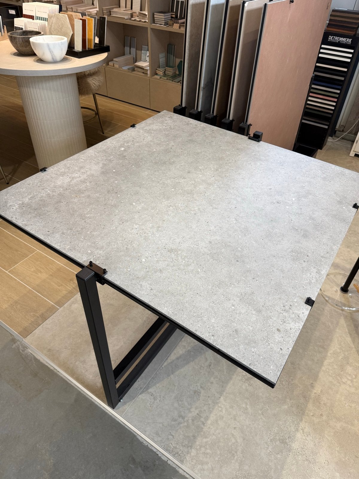 Tegel display tegelkast showroom of winkel presentatie zwart, Ophalen, Zo goed als nieuw