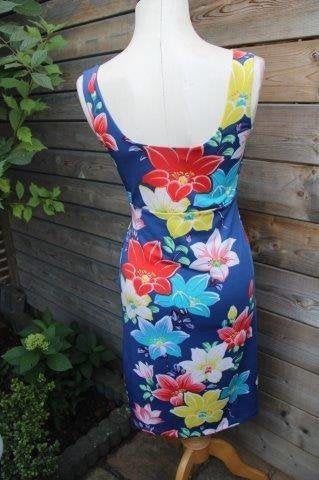 Jurk blauw/ rood/ geel King Louie mt S Vaste prijs, Kleding | Dames, Jurken, Blauw, Ophalen of Verzenden, Zo goed als nieuw, Knielengte