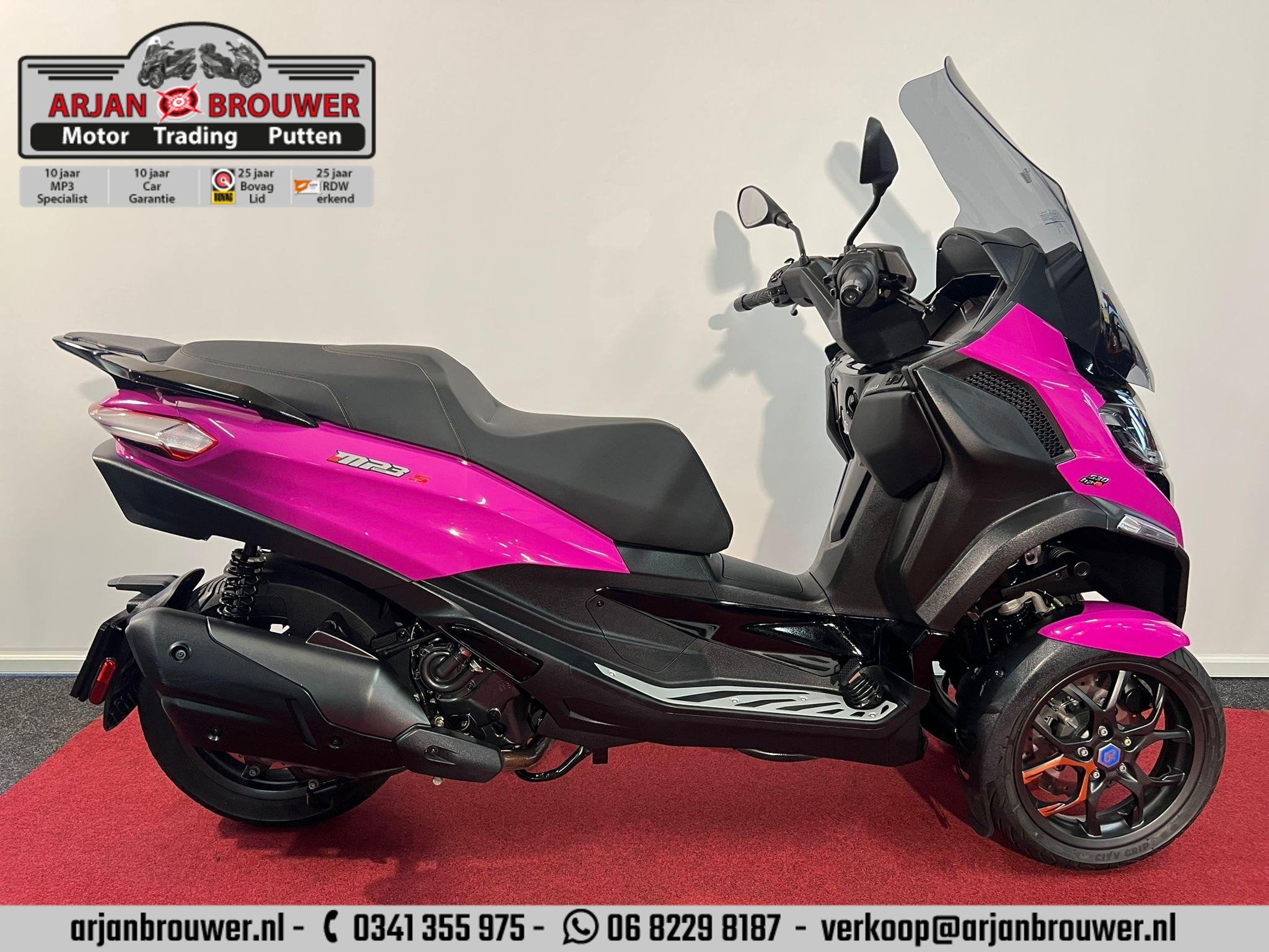 Piaggio 530 MP3 HPE Exclusive, Piaggio Vespa B.V., Minervum 7272
4817 ZM  Breda, NL, Customer_service@piaggio.com, ABS