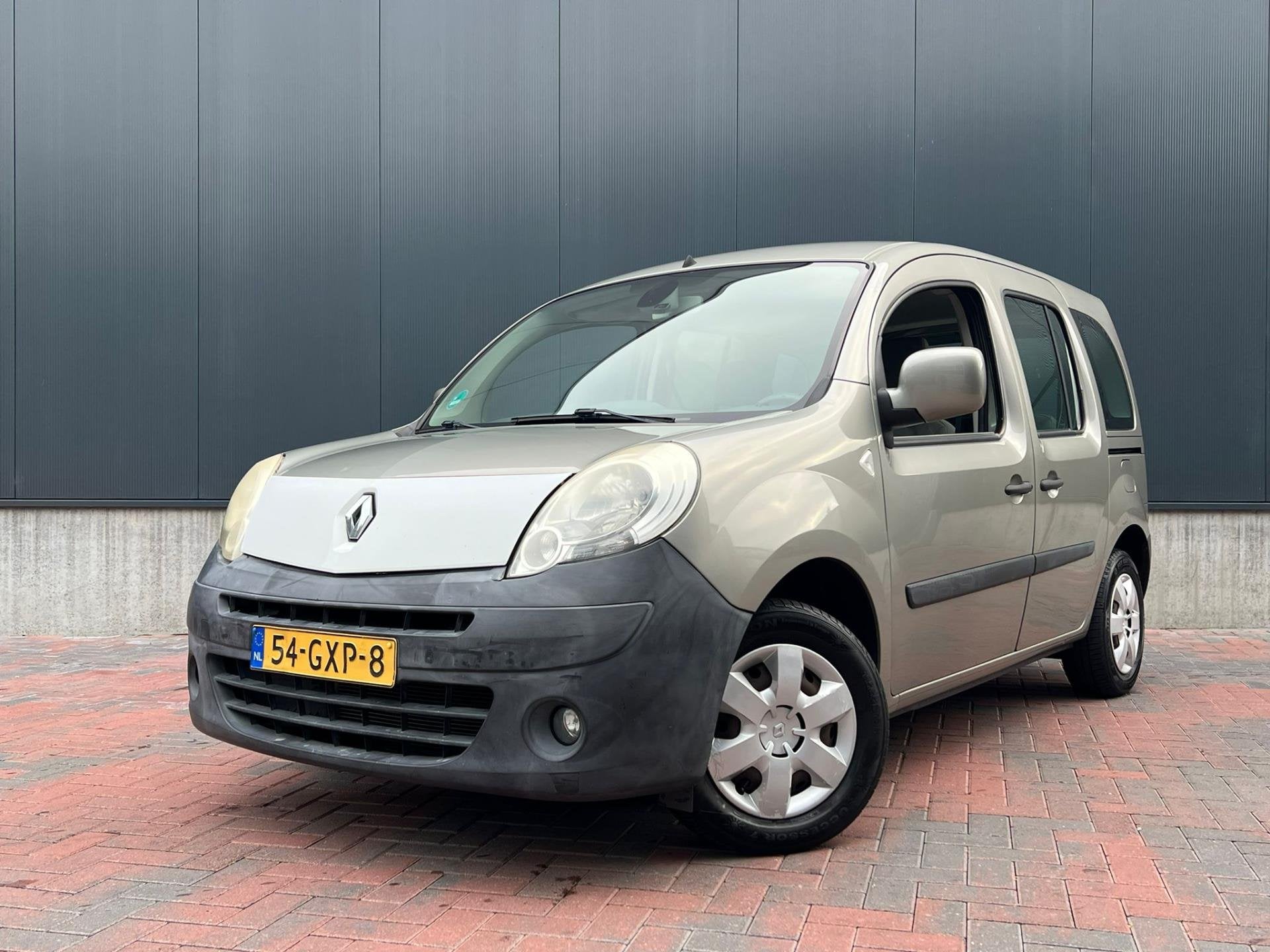 Renault Kangoo Family 1.6-16V Expression * Airco * Cruise *, Gebruikt, Zwart, 4 cilinders, Origineel Nederlands