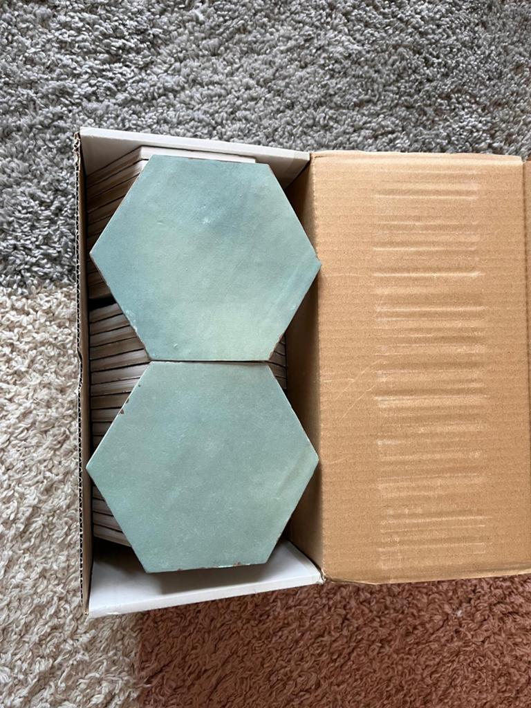 Wand/vloertegels Hexagon (3 Dozen), Ophalen, Minder dan 20 cm, Zo goed als nieuw, Minder dan 5 m²