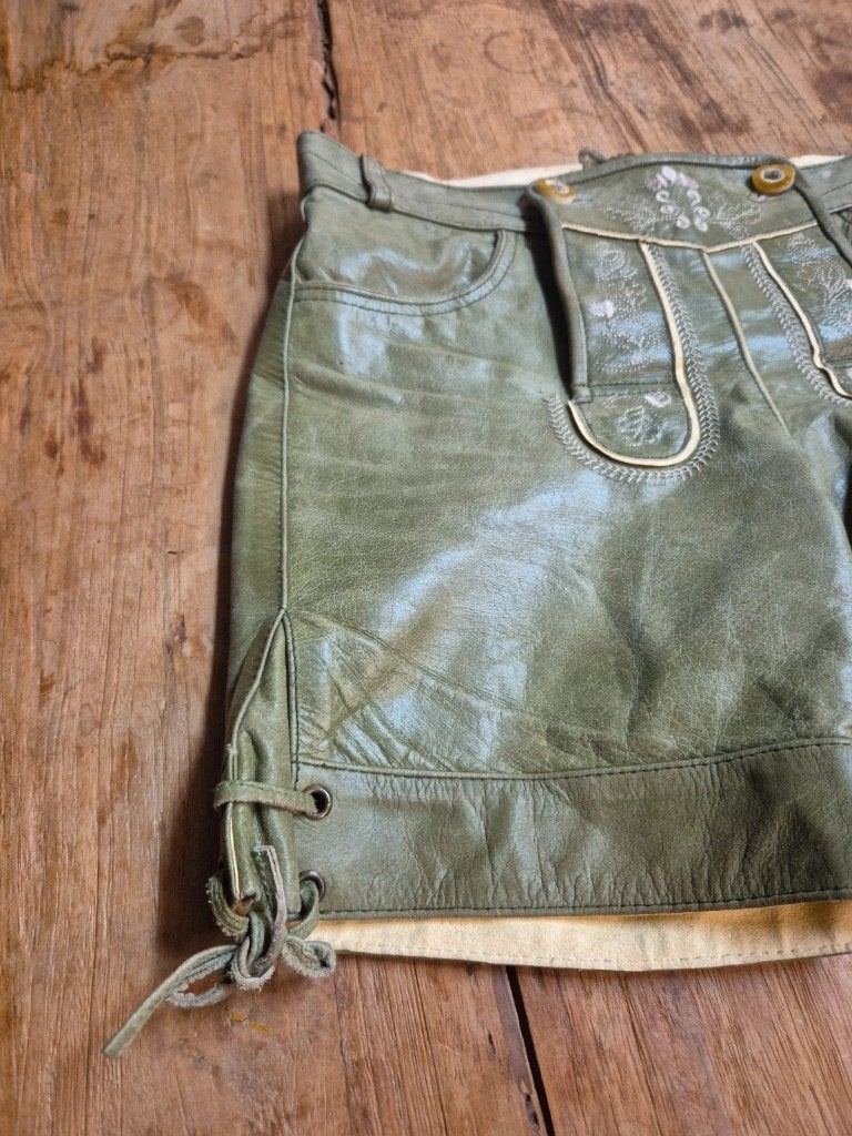 Mooie groene dames lederhosen, Kleding | Dames, Djt@dejuistetoon.eu, Ophalen of Verzenden, Mon Plaisir 19, Etten-Leur, Netherlands