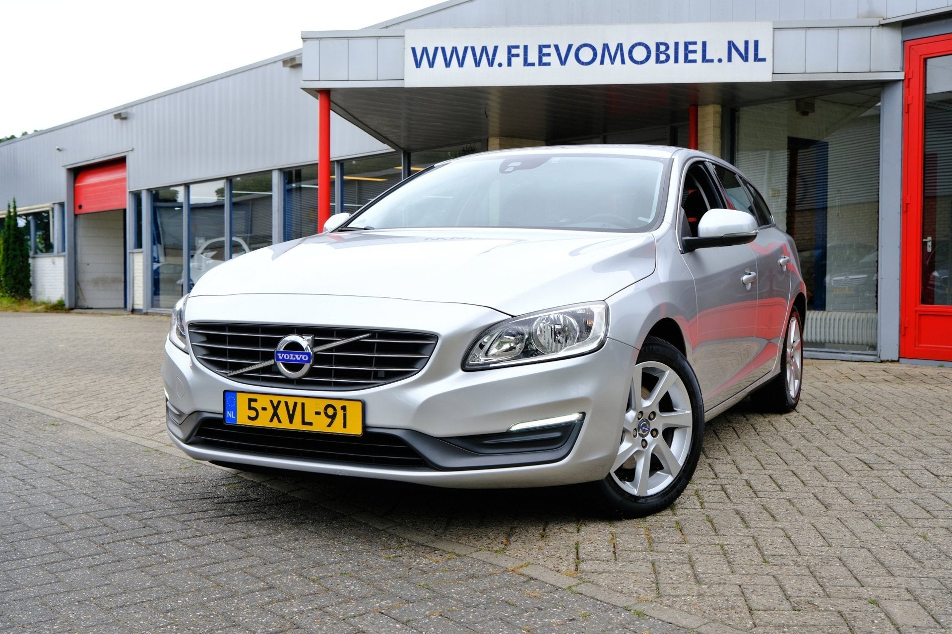 Volvo V60