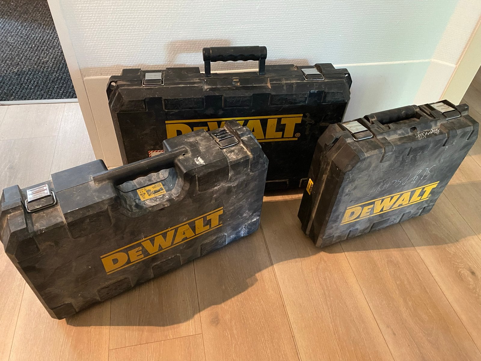 3 gebruikte DeWalt koffers voor gereedschapsopslag, Ophalen, Gebruikt, Gereedschapsopslag, DeWalt