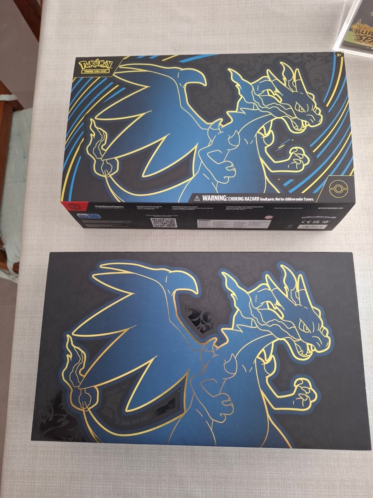 Pokémon Charizard Ultra Premium Collection Box, Ophalen of Verzenden, Nieuw, Overige typen