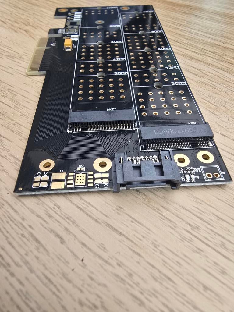 PCIe naar Dual M.2 NVMe SSD Adapterkaart met Koelplaat, Ophalen of Verzenden, Nieuw