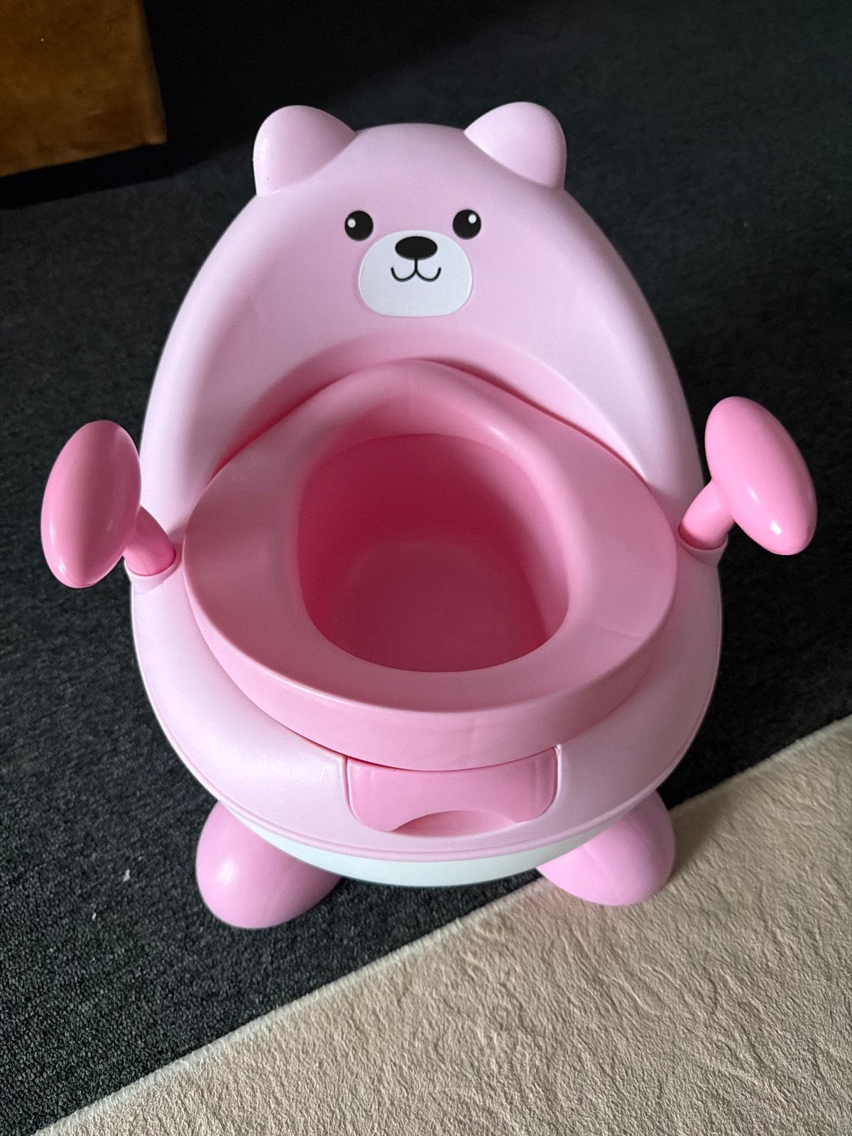 Roze kinderpotje in de vorm van een beer, Ophalen, Gebruikt