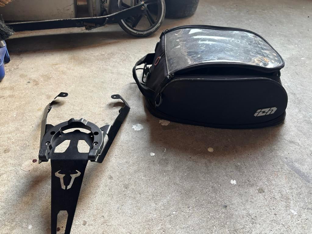 Tanktas voor Yamaha MT-07 met tankringbevestiging, Motoren, Accessoires | Koffers en Tassen, Ophalen of Verzenden, Zo goed als nieuw