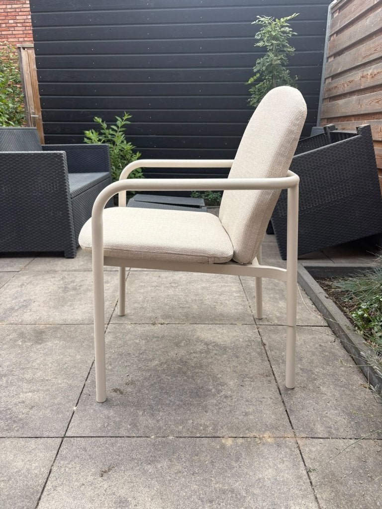 Foto 3 van Tuinstoelen met kussens; nieuw