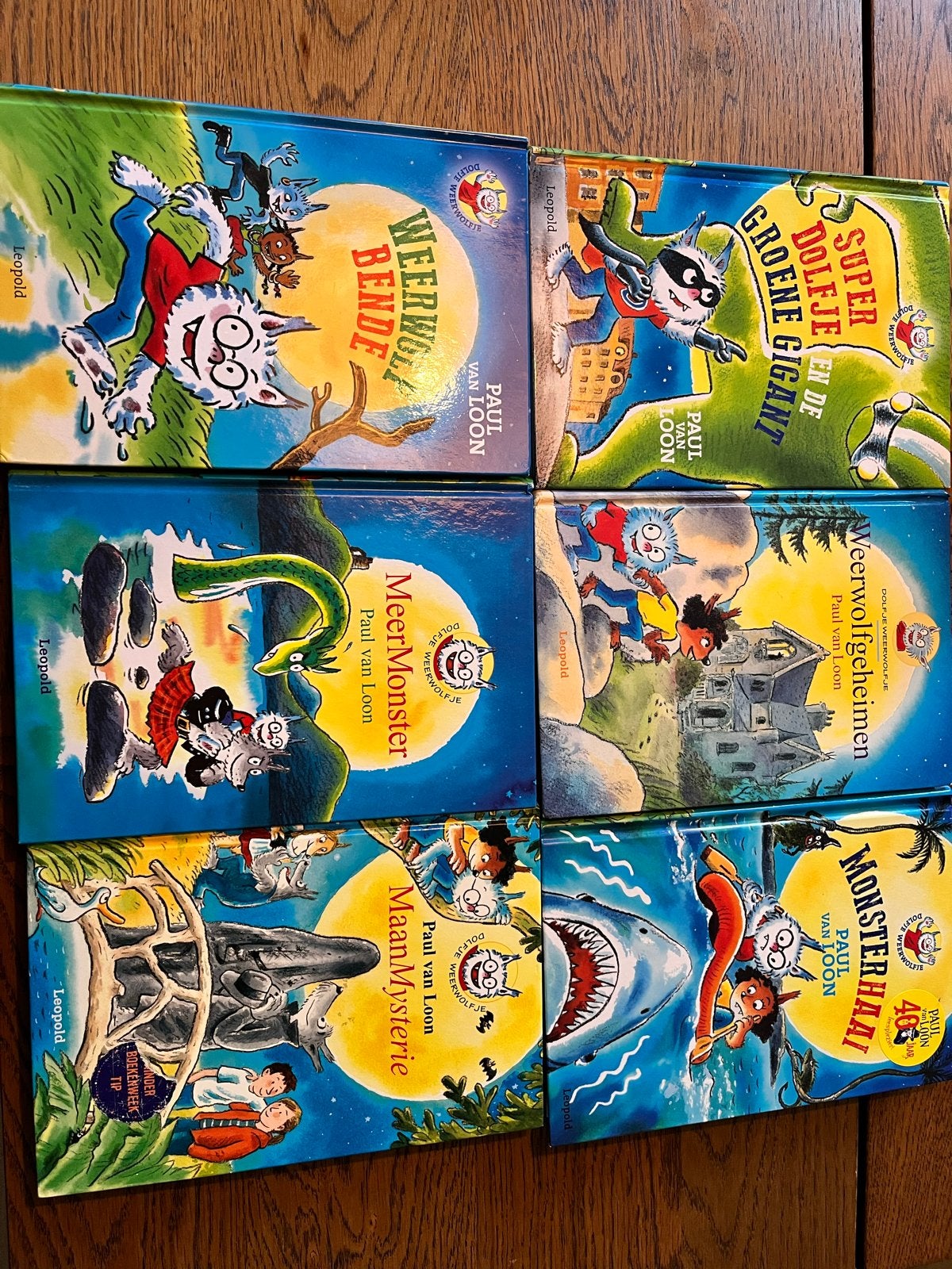 Paul van Loon Dolfje Weerwolfje boeken (6 stuks), Boeken, Ophalen of Verzenden, Gelezen, Fictie algemeen